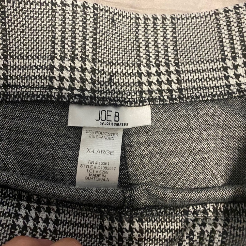 Dress pants - Picture 2 of 2